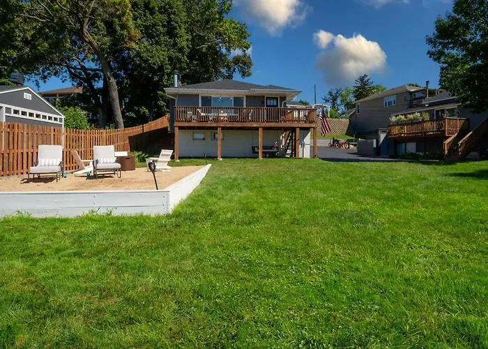 The House On Myers Bay - 3-bed 2-bath Luxury With Private Pier Firepit And Deck Casa vacanze Fox Lake