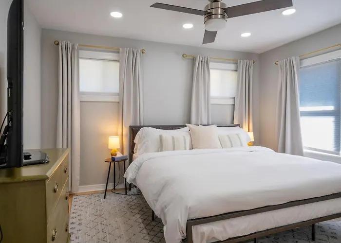 Casa vacanze The House On Myers Bay - 3-bed 2-bath Luxury With Private Pier Firepit And Deck *
