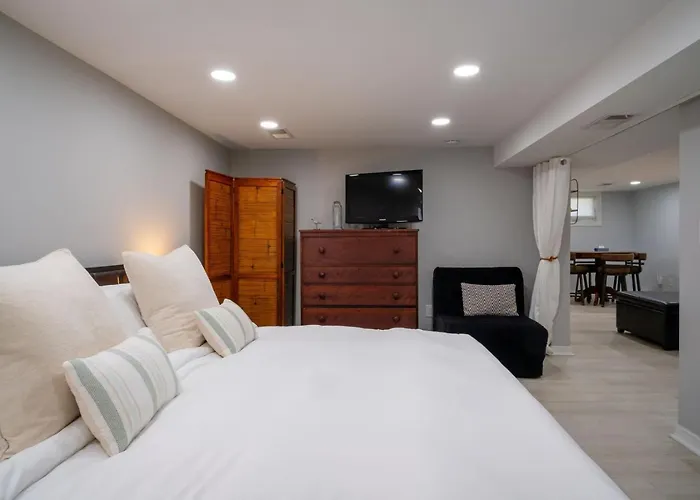 Casa vacanze The House On Myers Bay - 3-bed 2-bath Luxury With Private Pier Firepit And Deck