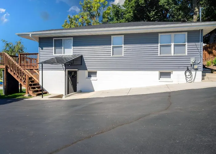 The House On Myers Bay - 3-bed 2-bath Luxury With Private Pier Firepit And Deck * Fox Lake